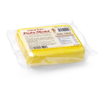 Saracino Pasta Model Gelb